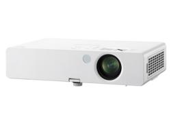 PT-LB1U Proyector XGA de 2200 lúmenes ANSI con Tecnología Daylight View